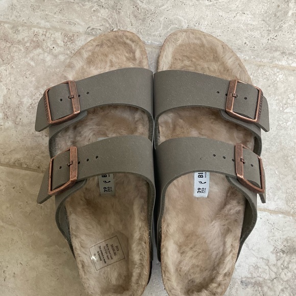 Birkenstock Arizona Shearling - Gray Taupe color - size 39 - NWOT - Picture 6 of 8